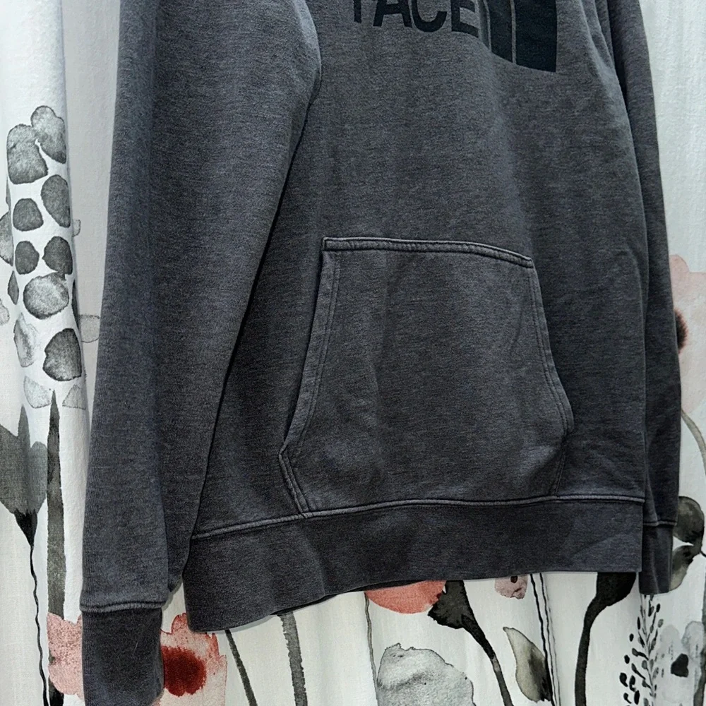 The North Face Men’s Charcoal Hoodie